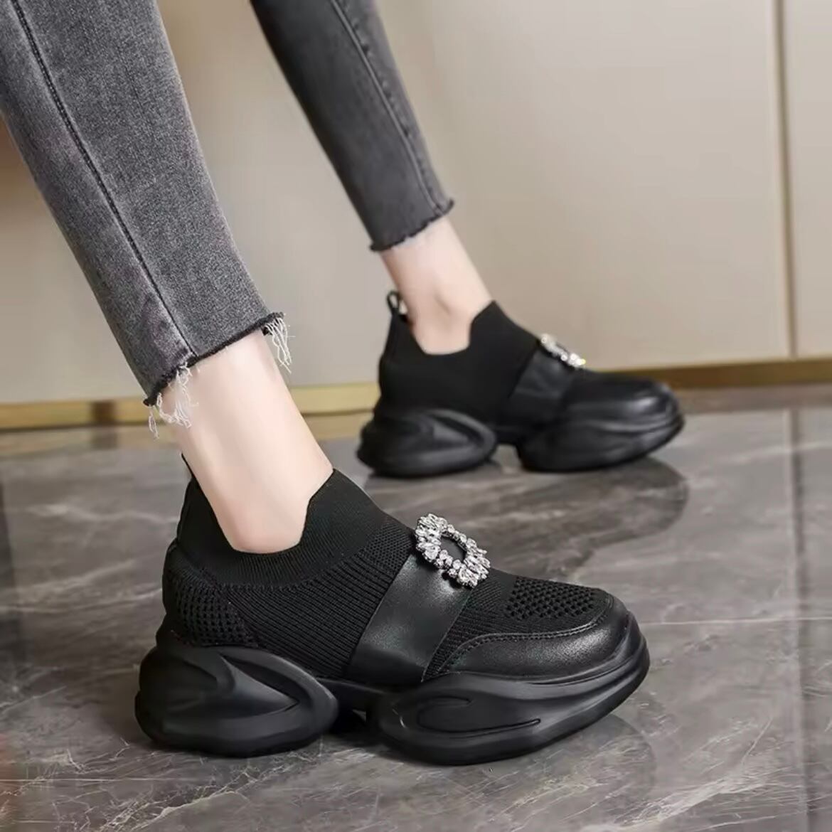 クリスタルビジュースニーカー