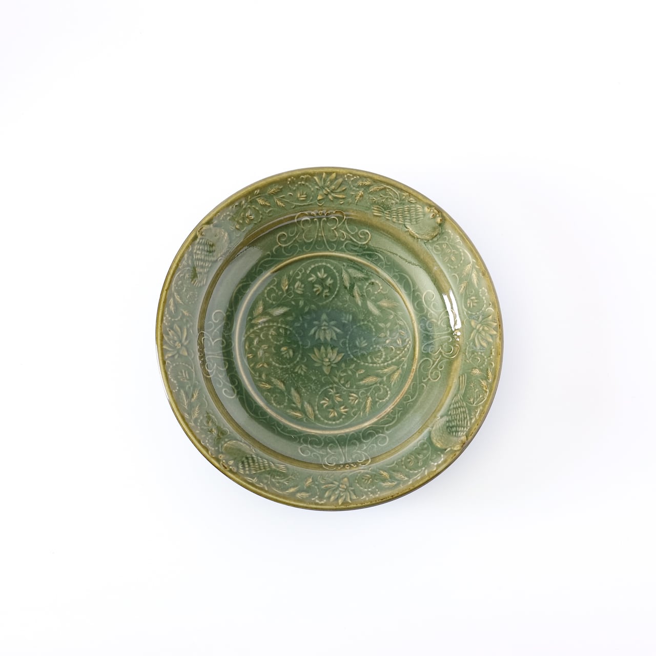 陽刻 パスタ皿 青磁 Carving ”Pasta” celadon | S U I Y O 陽刻 パスタ皿 青磁 Carving ”Pasta” celadon | S U I Y O