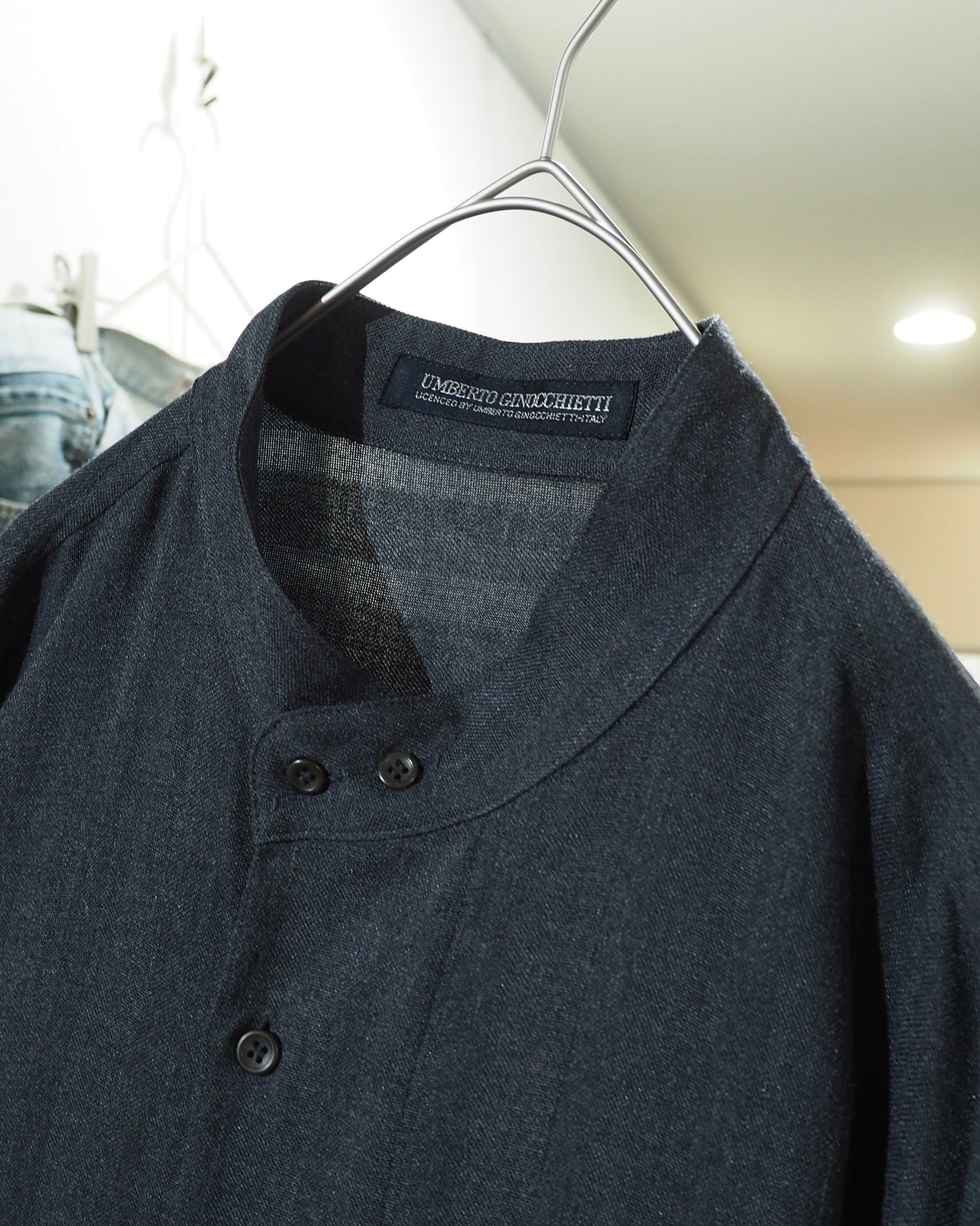 1990s " UMBERTO GINOCCHIETTI " Beautiful Charcoal Gray Color Vintage Over Silhouette No Collar Shirt