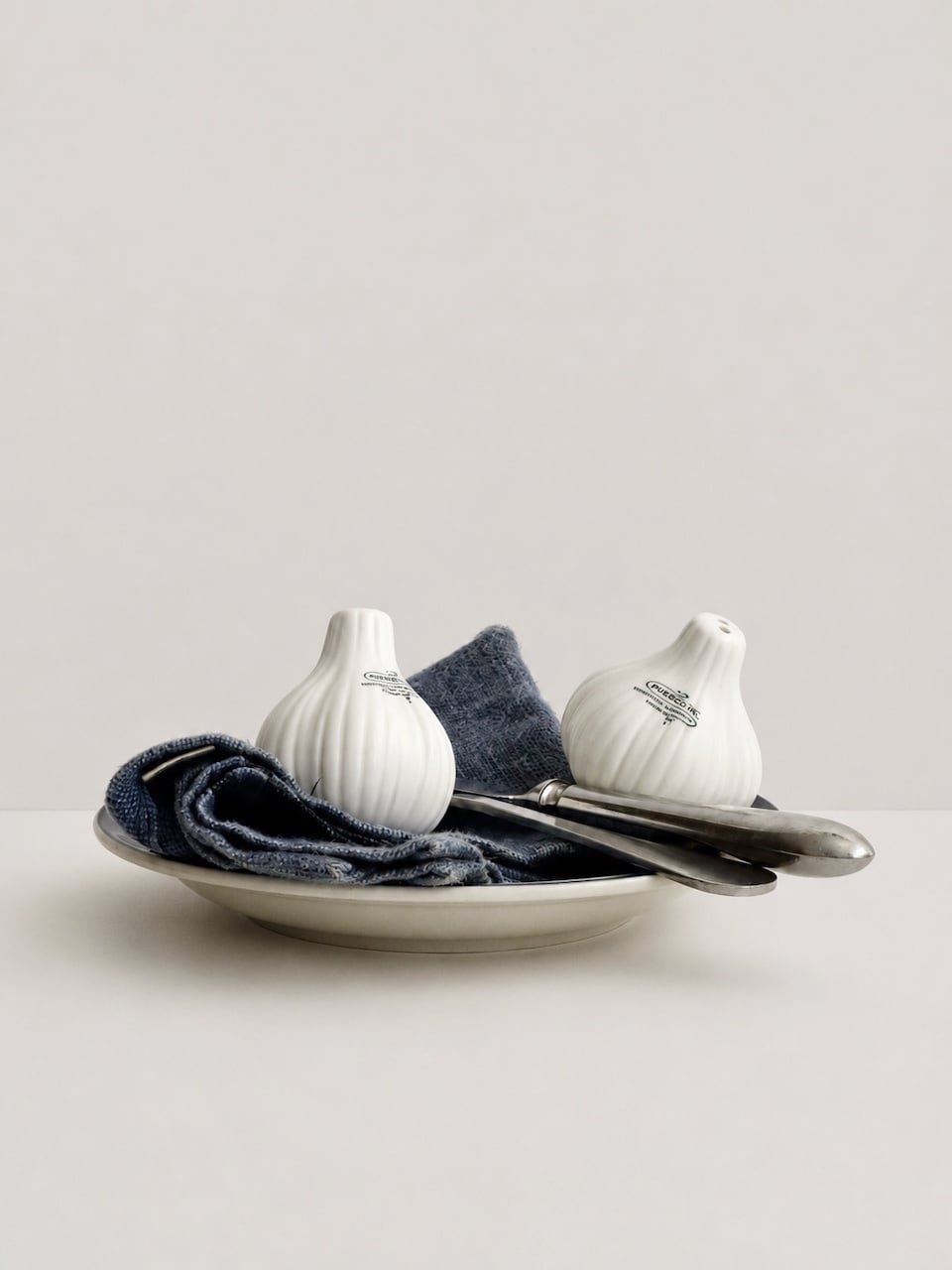 スチューベン ペッパー & ソルトシェーカー ガーリック ソルト＆ペッパーシェーカー｜Garlic Salt & Pepper Shaker