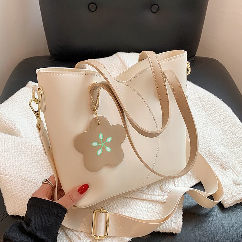 サマー 夏物 メッセンジャーバッグ Tiancai_Wing_Bag98395138268