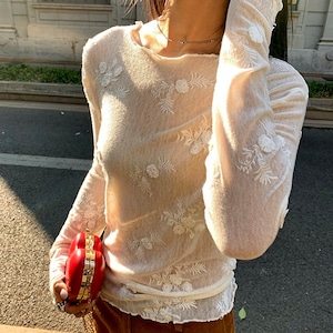 sheer embroidery flower mellow cutsew 2litr06239