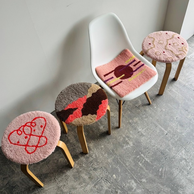 〈初売〉9月／ぽわん くれる（チェアラグ）