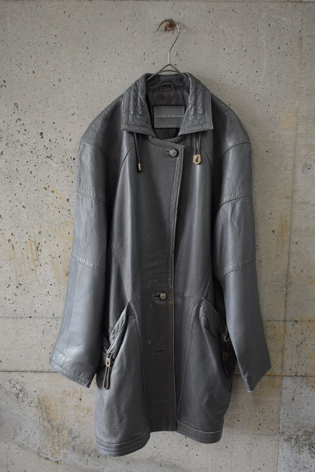 Long coat with a beige, coated lining