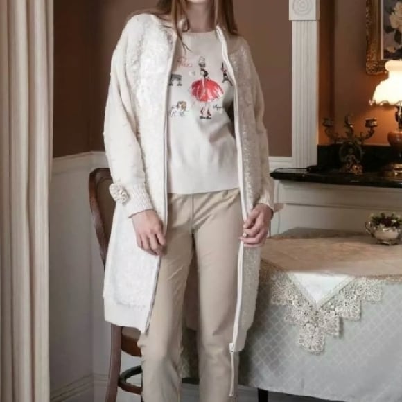 スーパービューティー ジャケット 胸元スパンコール 刺しゅう