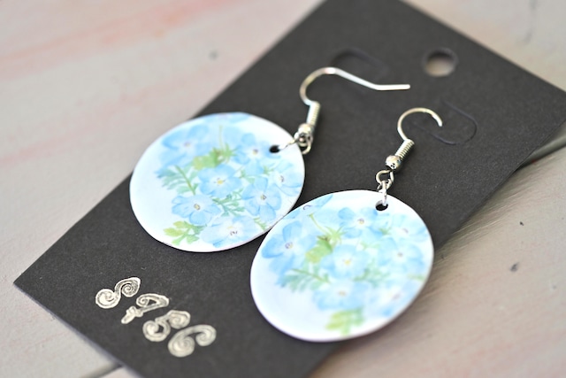 ピアス・幸田真海