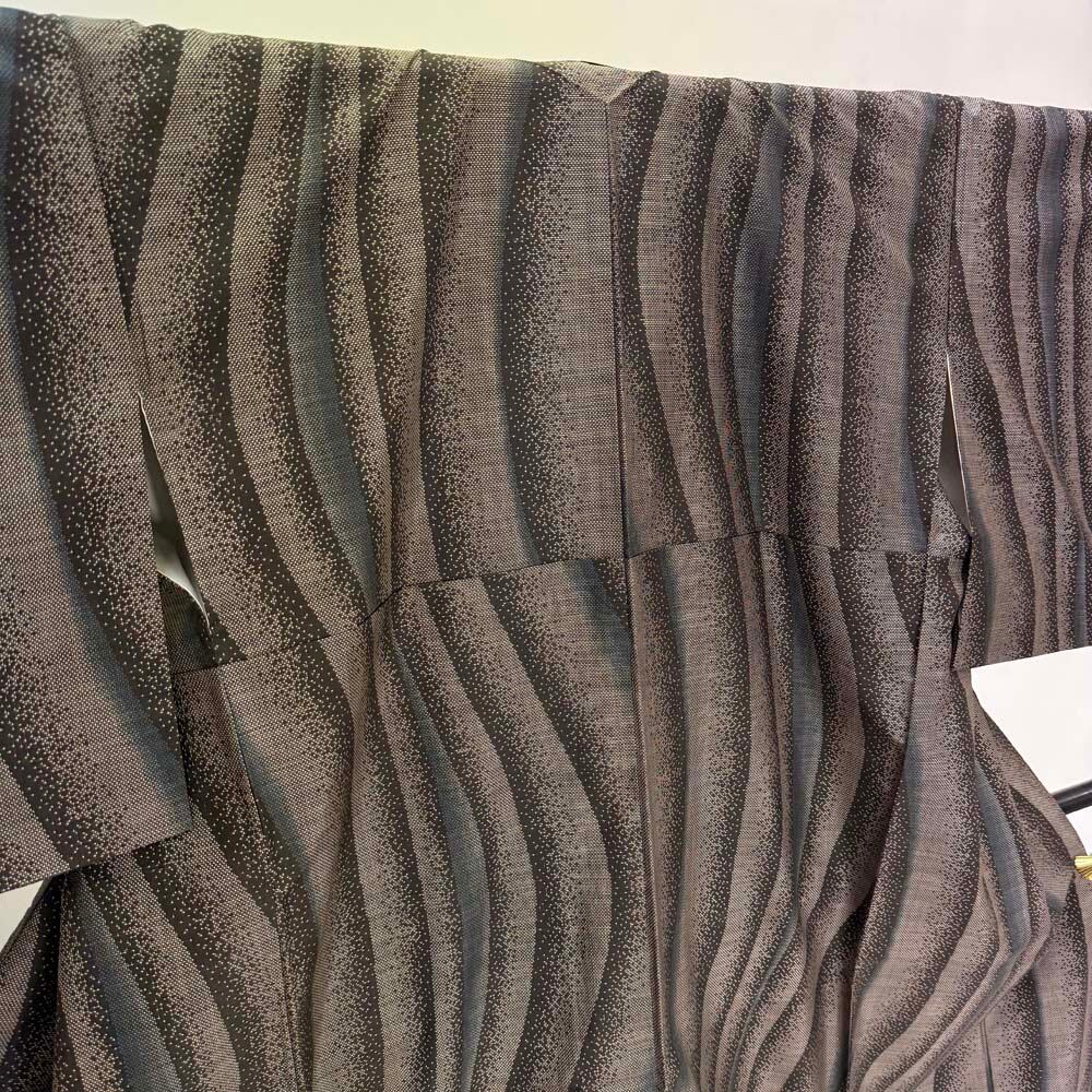 大島紬 9マルキ 泥染大島 本場大島紬 お洒落着 普段着 正絹 裄65cm 身丈164cm 美品 リサイクル着物 M サイズ 5393