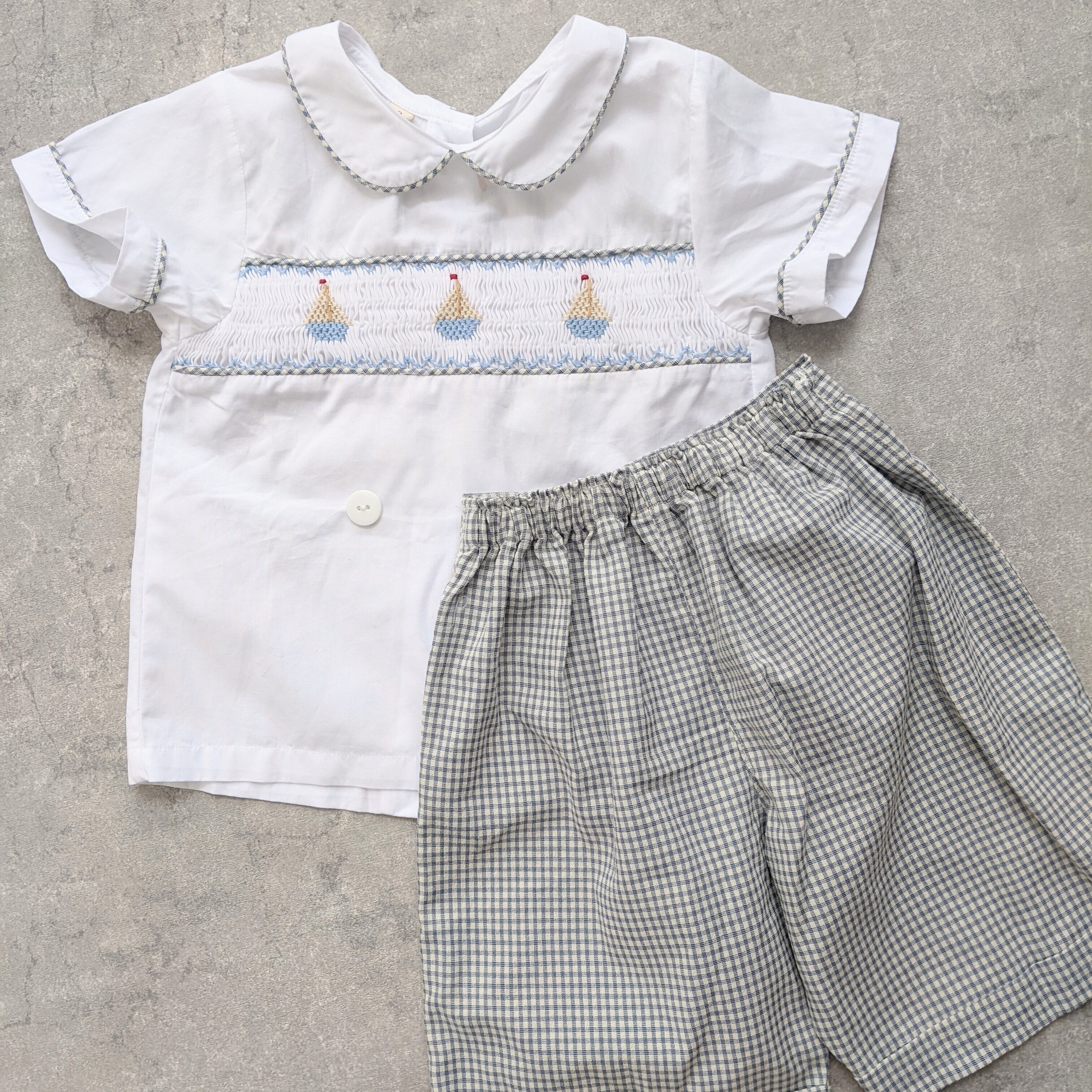 タイムセール　美品　dBb スモッキングワンピース　6Y リバティー セール】ハートスモッキングワンピース（ワンピース）｜petit