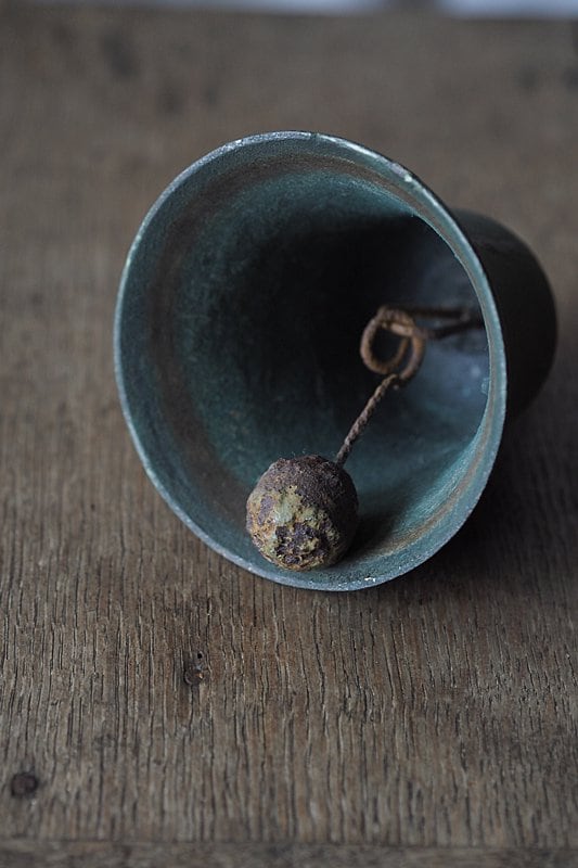 青銅のベル-antique bells | アンティーク.ヴィンテージ家具雑貨