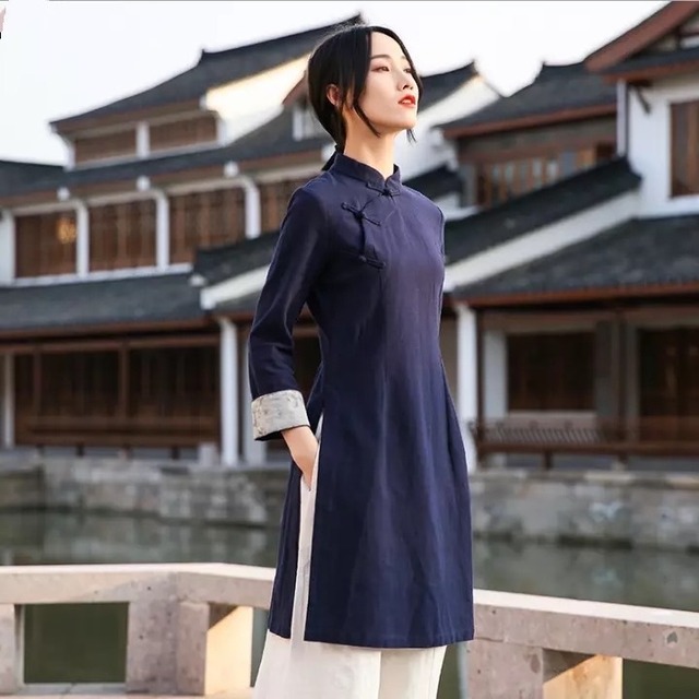 麻でできた民族風ワンピース