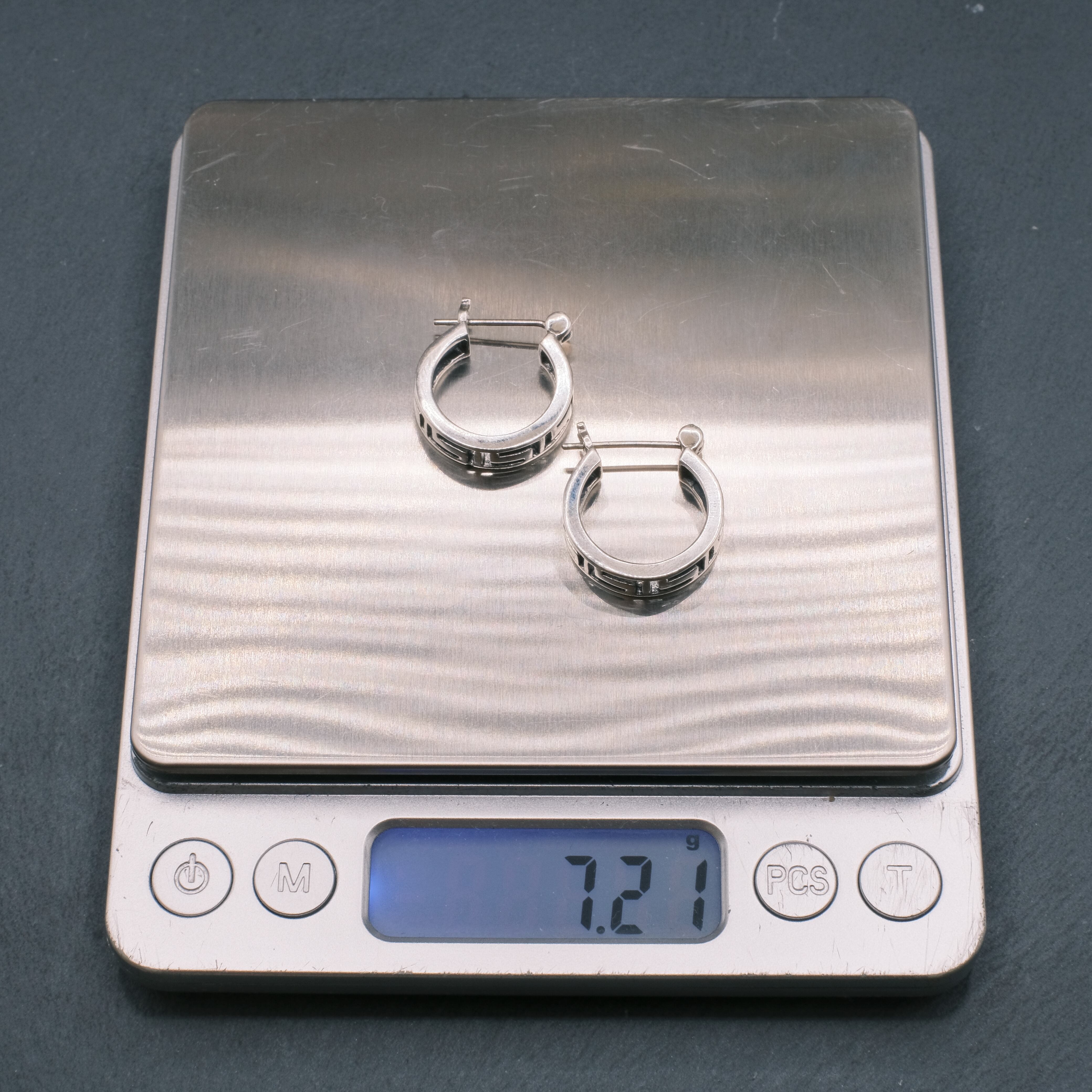 シルバー925 silver 幾何学デザインフープピアス/軽研磨仕上げ/両耳 シルバー925 Silver 幾何学模様フープピアス/軽研磨仕上げ/両耳 | envy