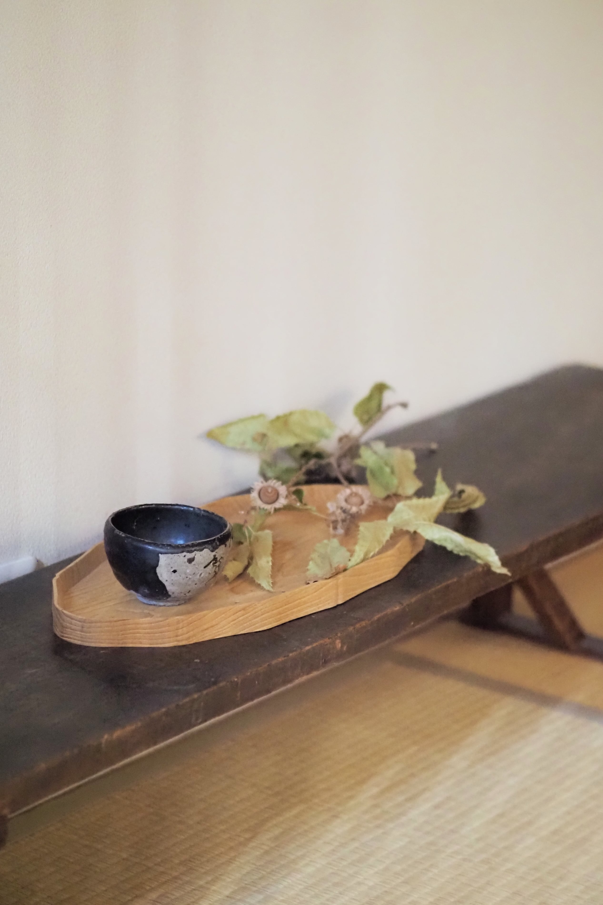 加藤良行 18.輪花オーバル盆大 | 陶屋なづな