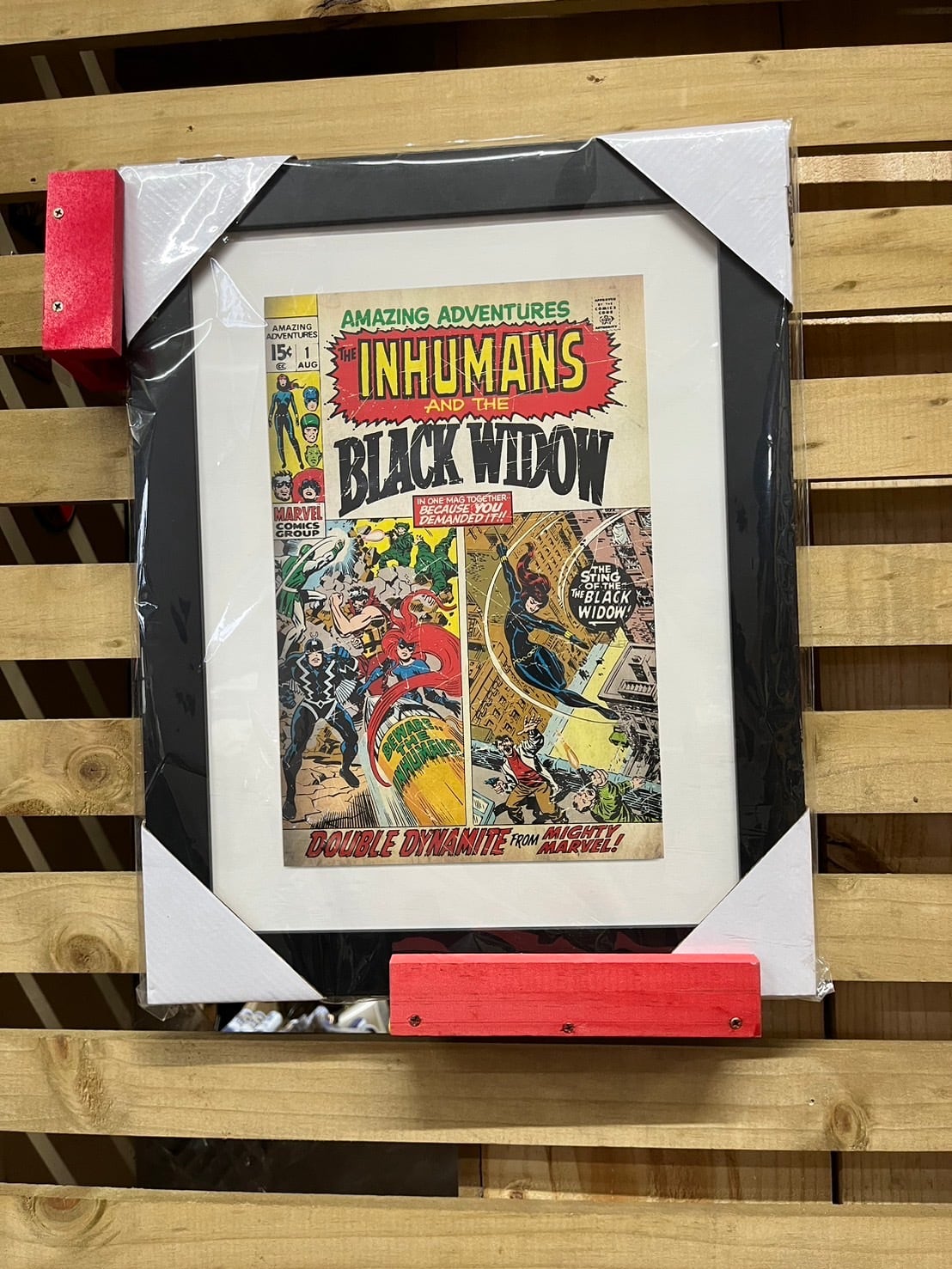 ブラック・ウィドウ The Inhumans And The Black Widow MARVEL 映画 木製フレーム付きミニポスター