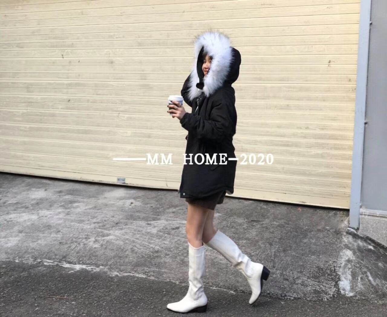 ファー付きフードジャケット　AJ42441-950