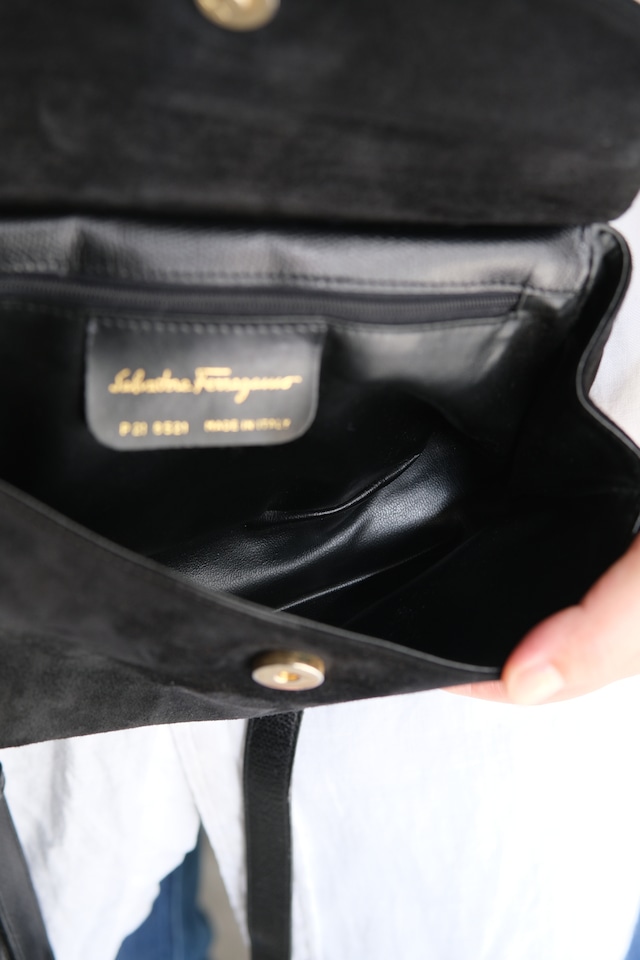 IORI/"Salvatore Ferragamo" shoulder bag/ Gancini/