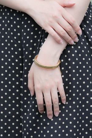 【Run Rabbit Run Vintage 】Gold color pattern bangle