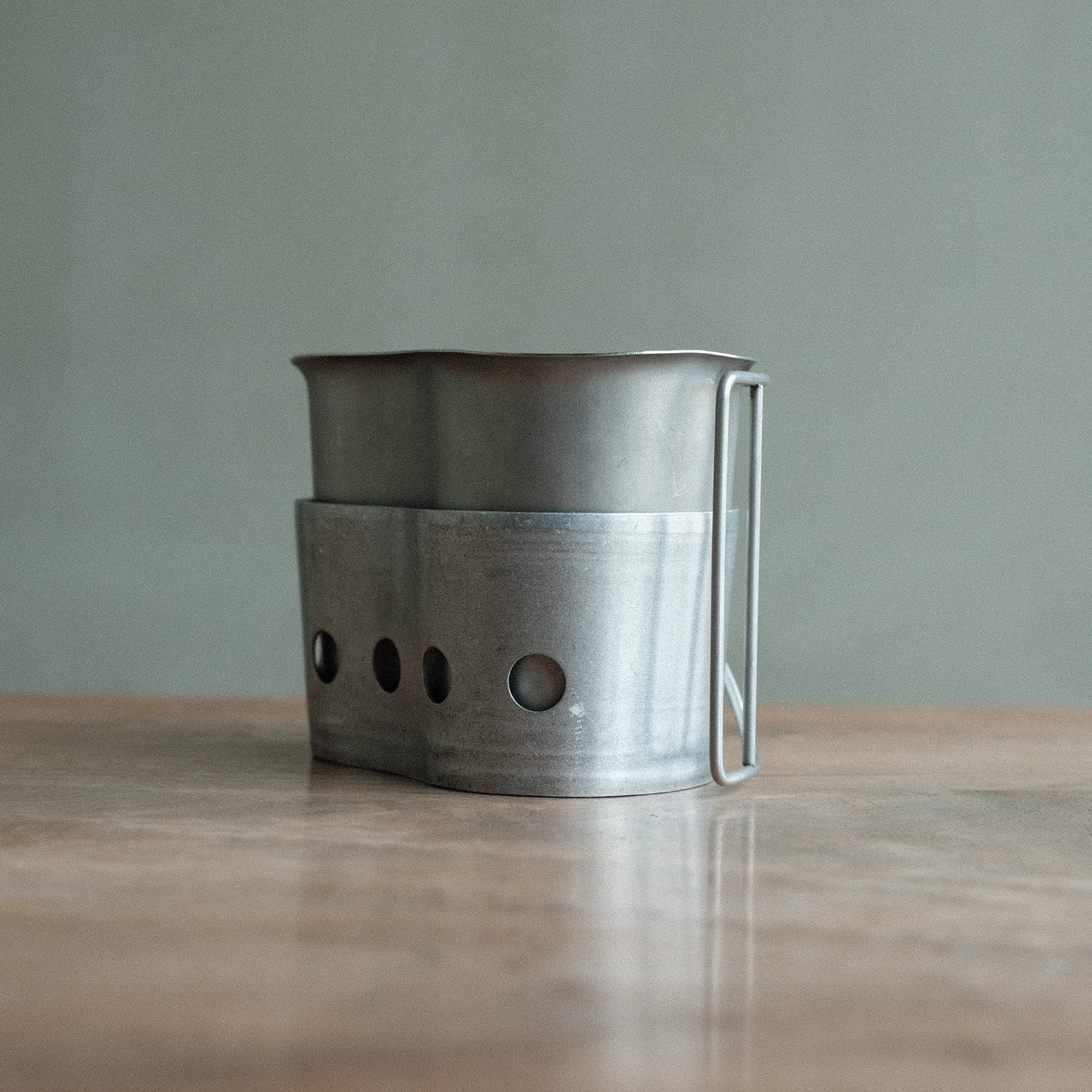 実物　米軍　キャンティーンカップ＆スタンド US(米軍)CANTEEN STAND (DEAD STOCK) 実物 | GRIZZLY COFFEE & SUPPLY