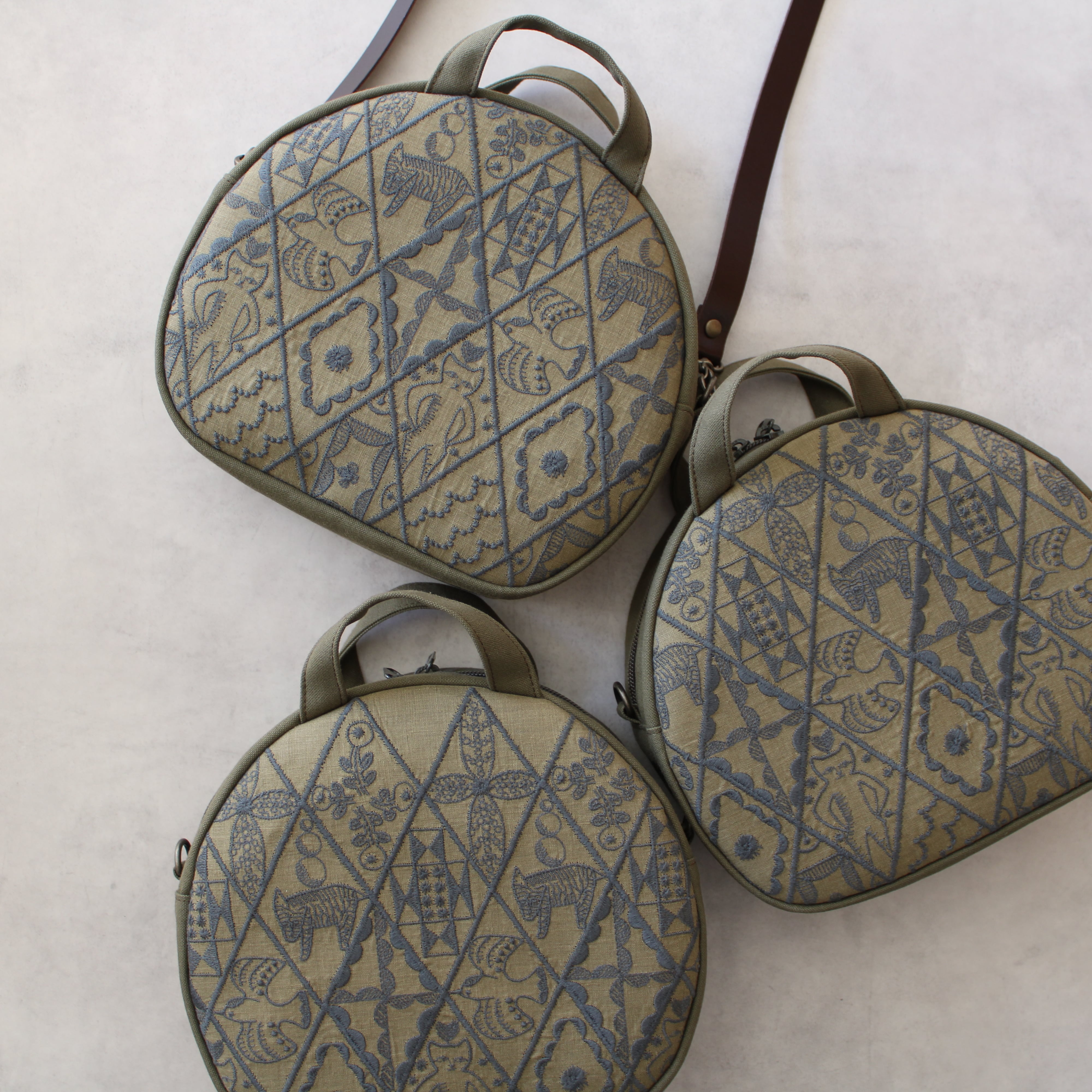 ラウンドバッグ symphony ミナペルホネン生地使用