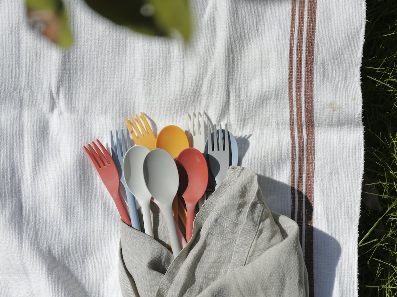 Nogakel スプーン＆フォーク（紫陽花） | Nogakel｜サスティナブルな紙