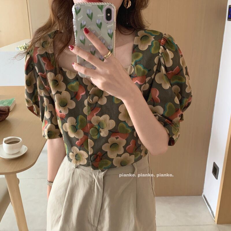 フローラルシャツ ショートスリーブサマー薄手バックトップス 夏物 花柄 ブラックストロベリース53670700185