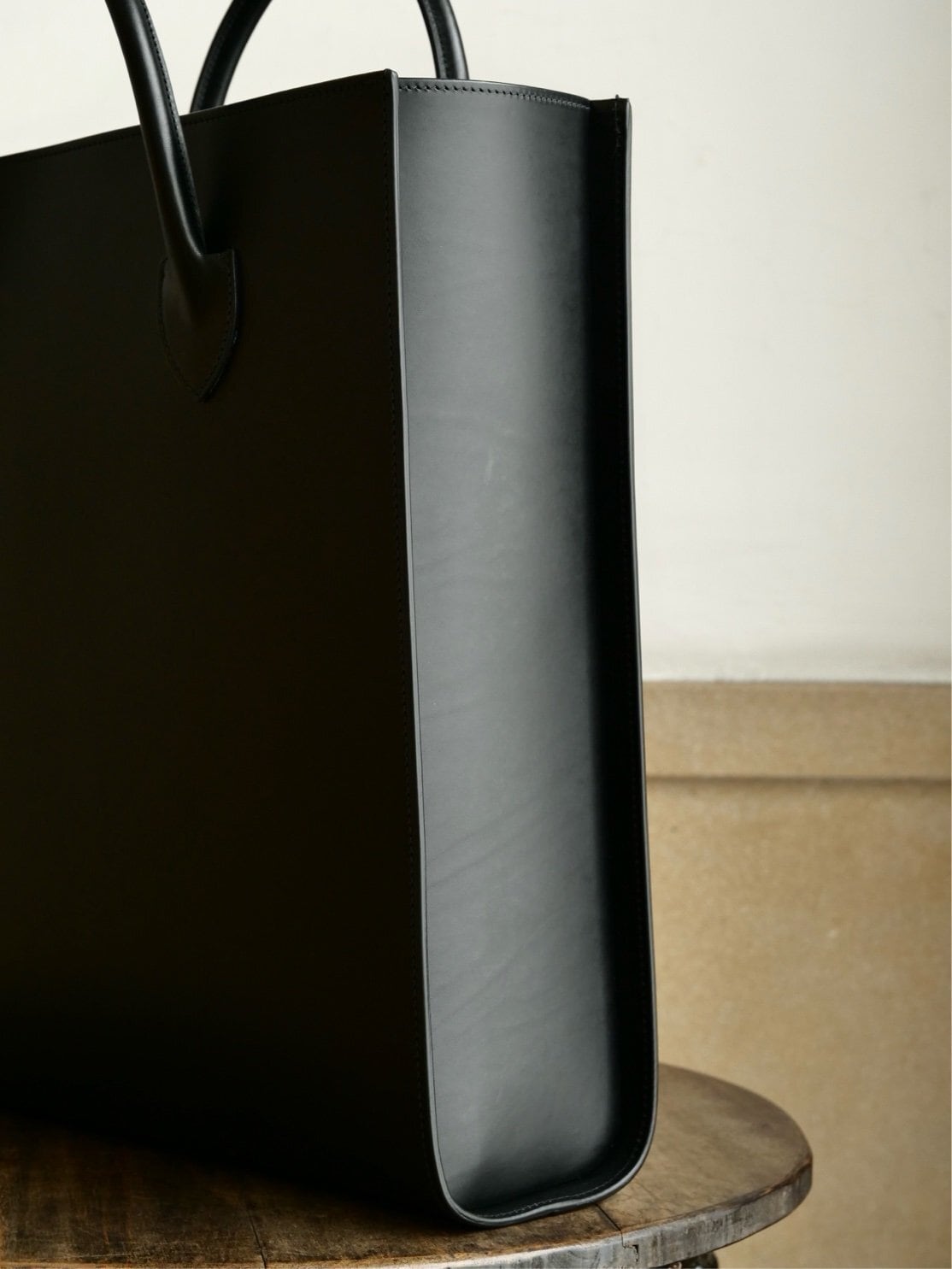 SOLE OPTION】KEW / BLACK / Leather Tote Large | UNION WORKS ONLINE