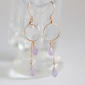 アメシストの上品な色味とカジュアル使い！ほどよい揺れ感が可愛い！ ピアスorイヤリング mm1152