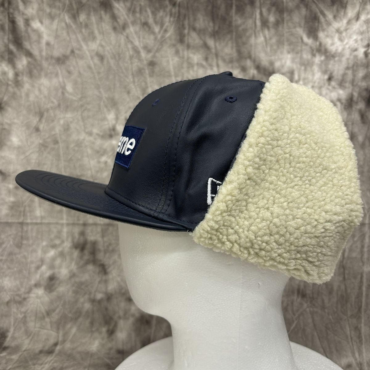 シュプリームレザーキャップドックイヤー