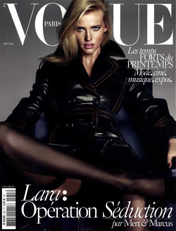VOGUE PARIS 955 (Lara Stone cover)