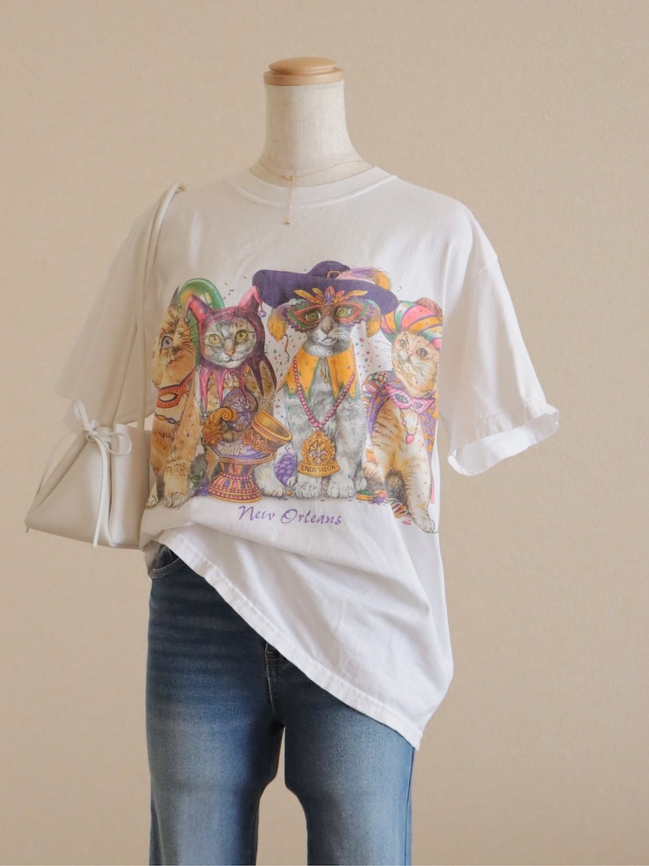 ●90-00s Mardi Gras cat front & back design print T shirt