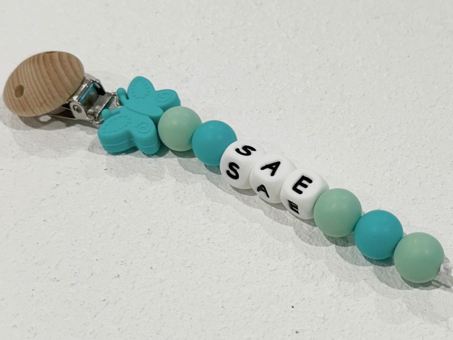 名前入り　ベビークリップ　バタフライ