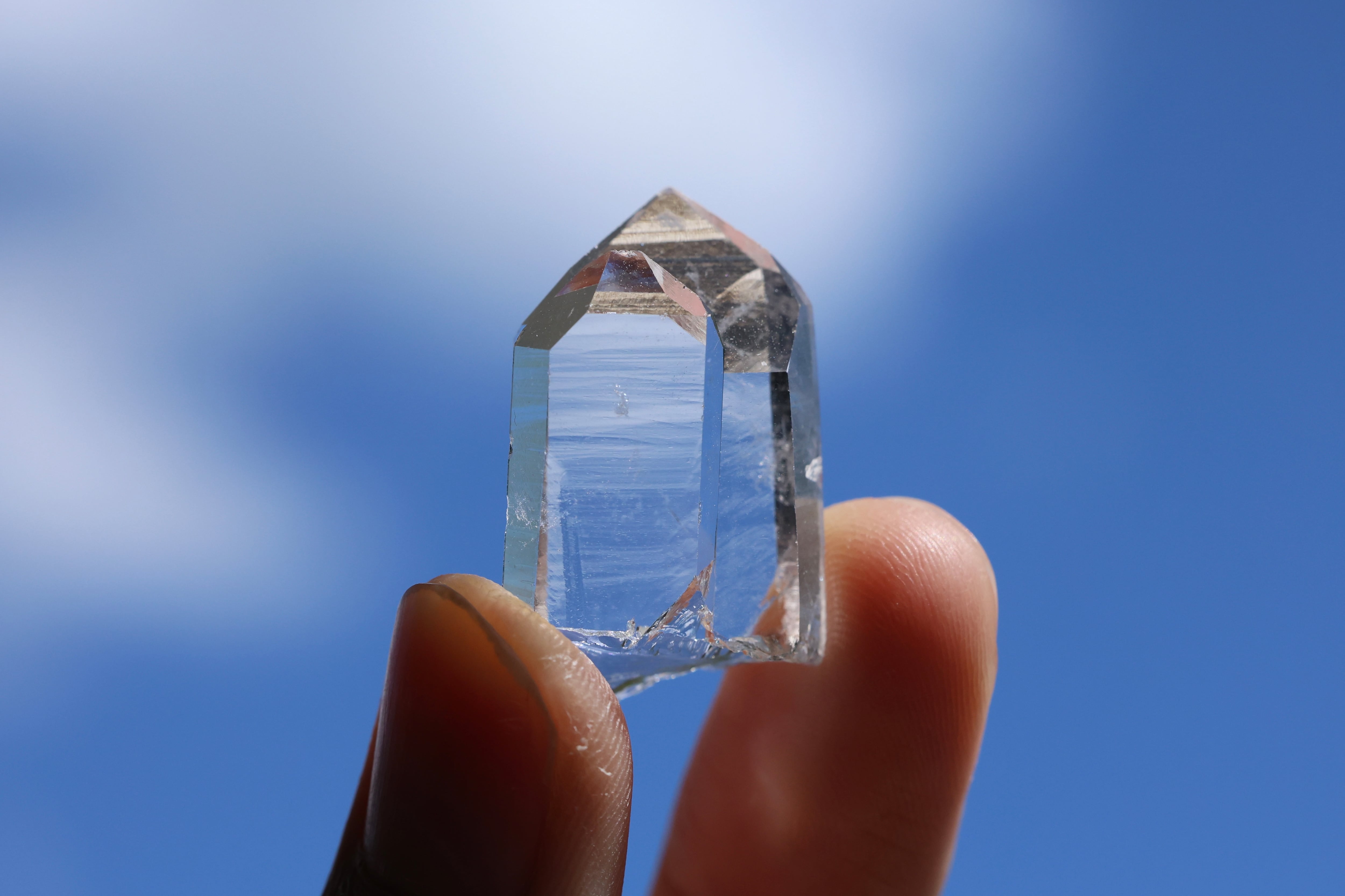 ヒマラヤ水晶 マカルー産 | 石垣島の夜光貝とヒマラヤ水晶 Laphus