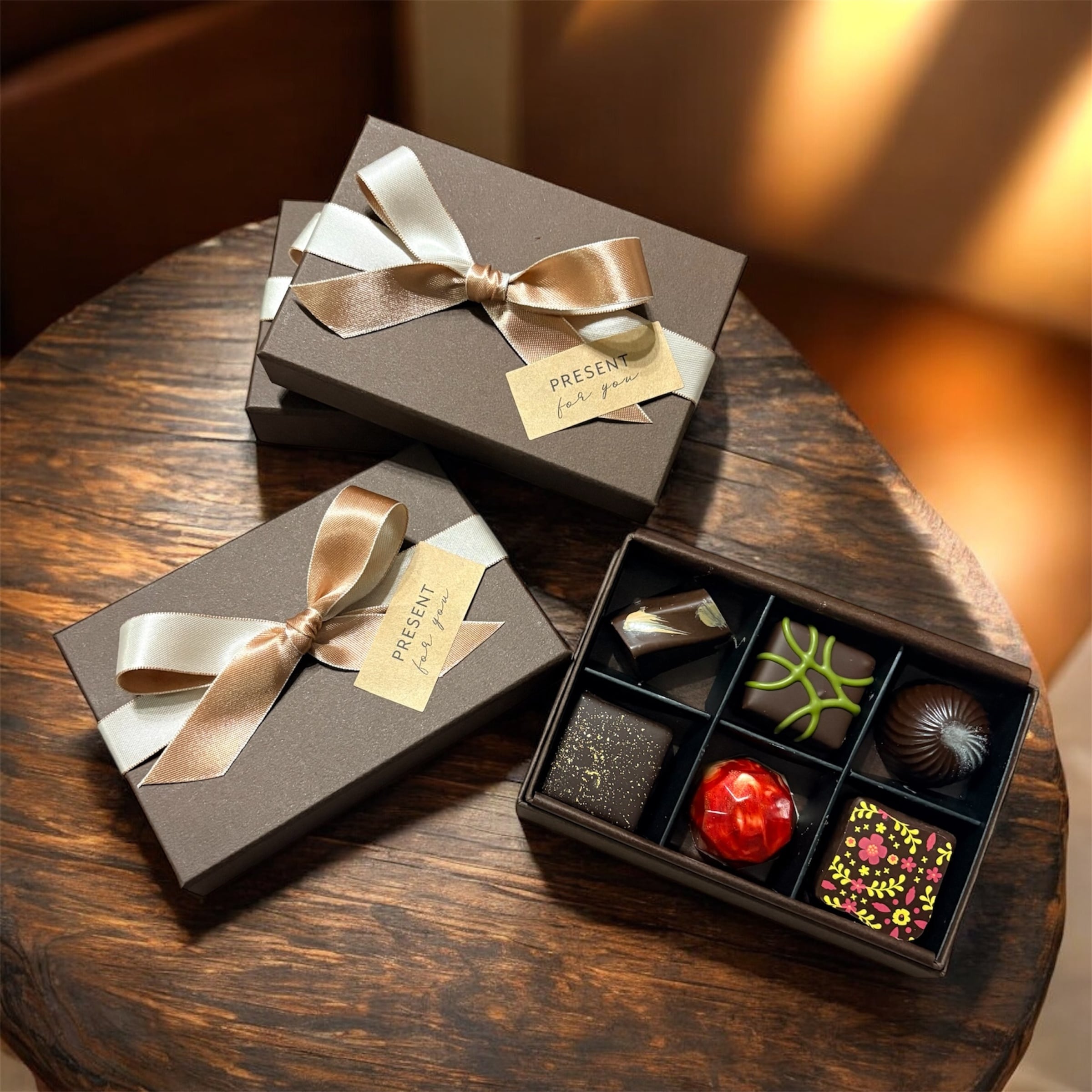 ボンボンショコラ6種BOX- Kozue-Sweets | 高級チョコレート専門通販