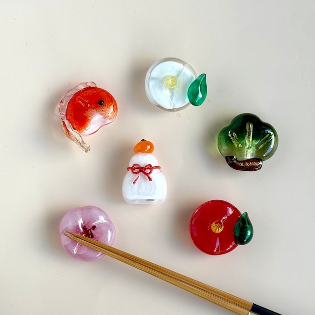 椿(白)箸置き 佐々木みどり