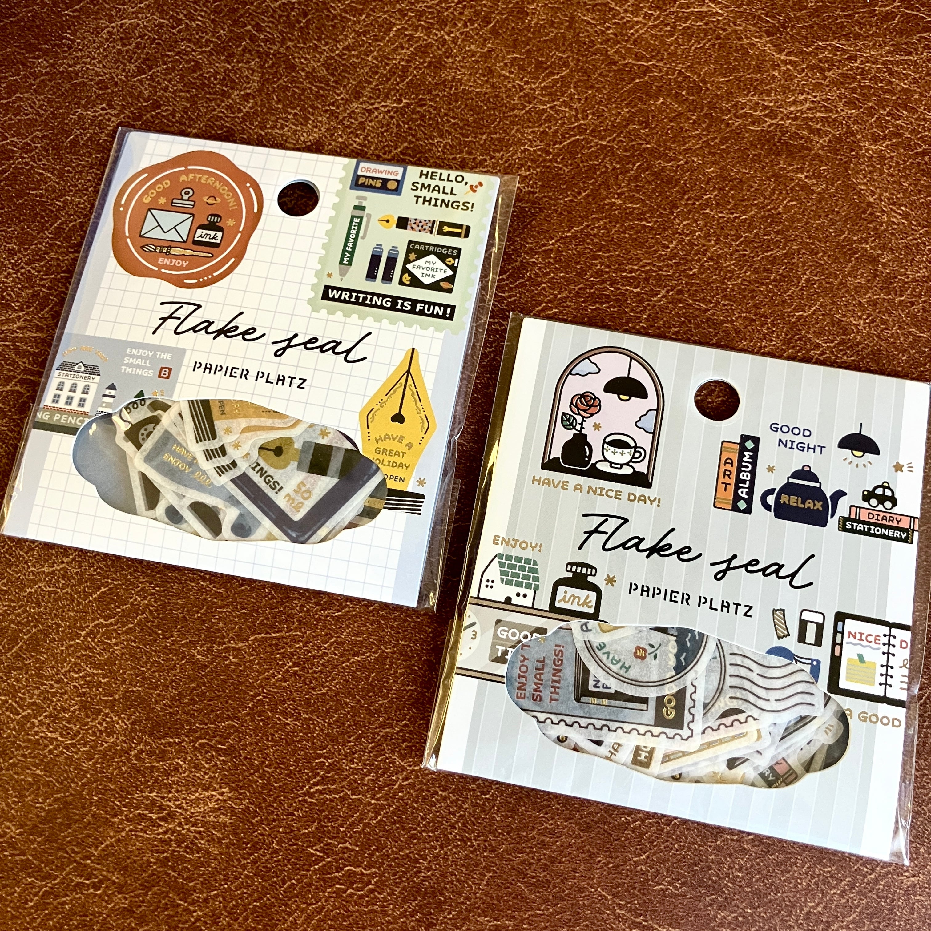 eric 金箔入りフレークシール | パピアプラッツBASE店