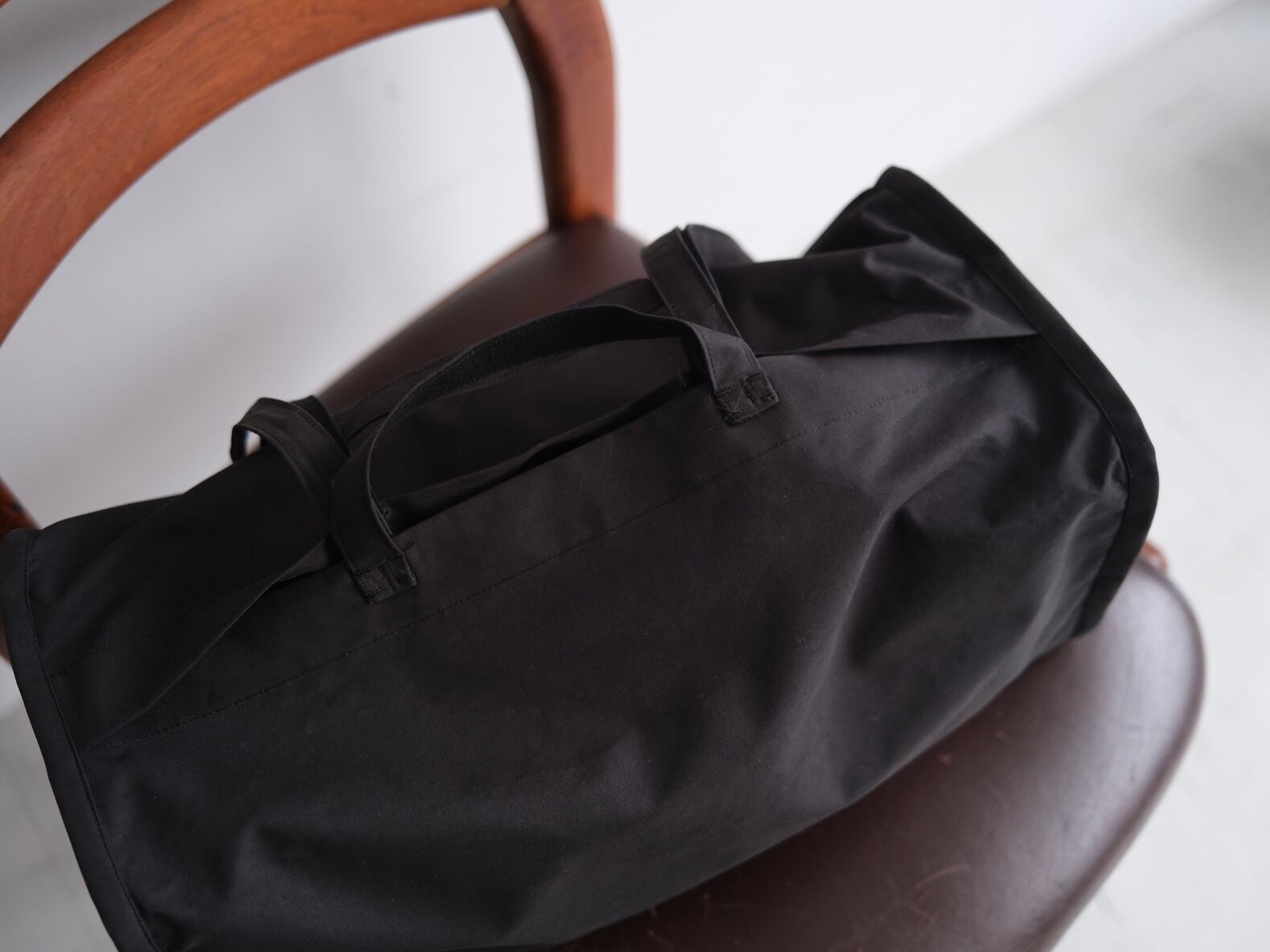 TENNE HANDCRAFTED MODERN 