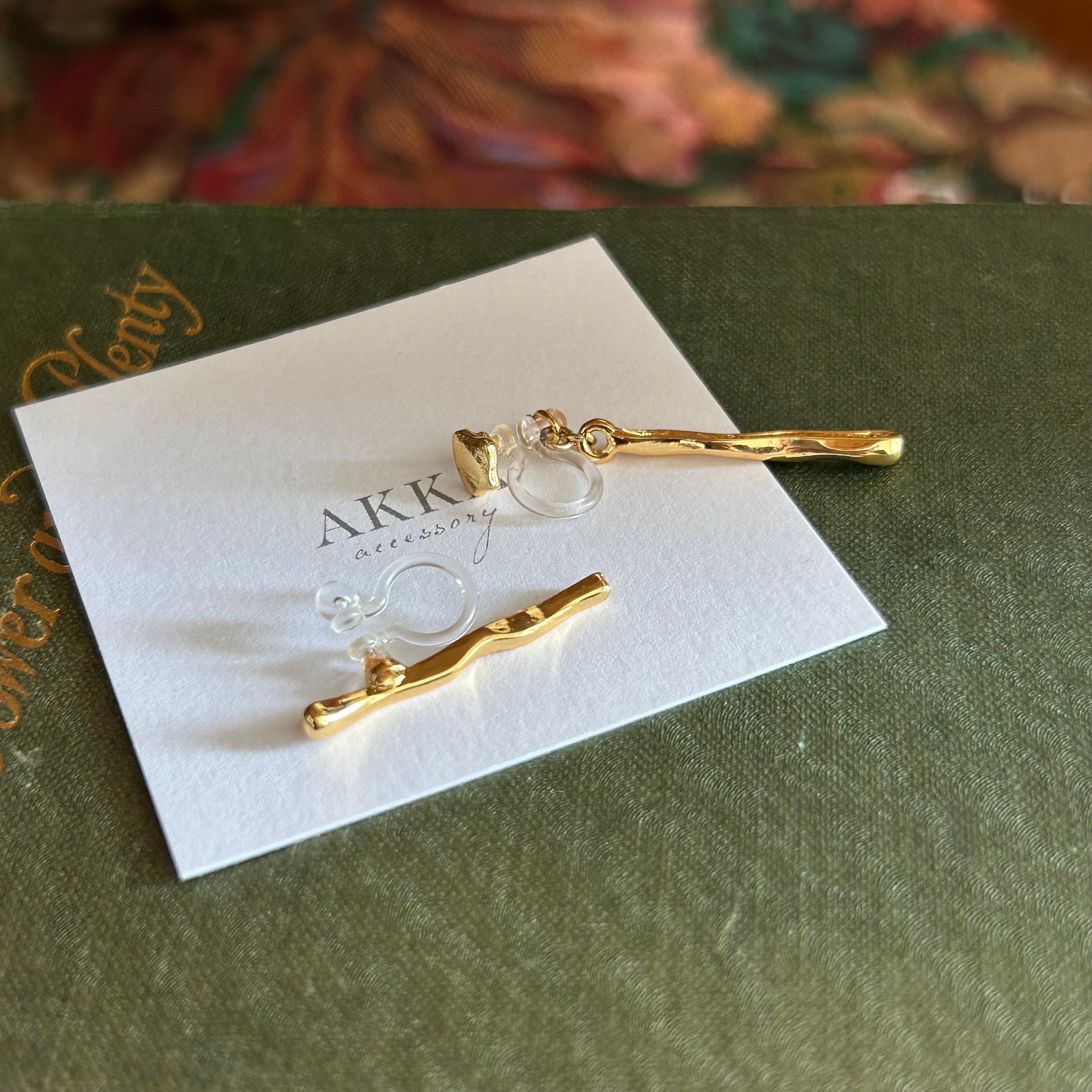 限定◇asymmetry metal earring ゴールドカラー アシンメトリー