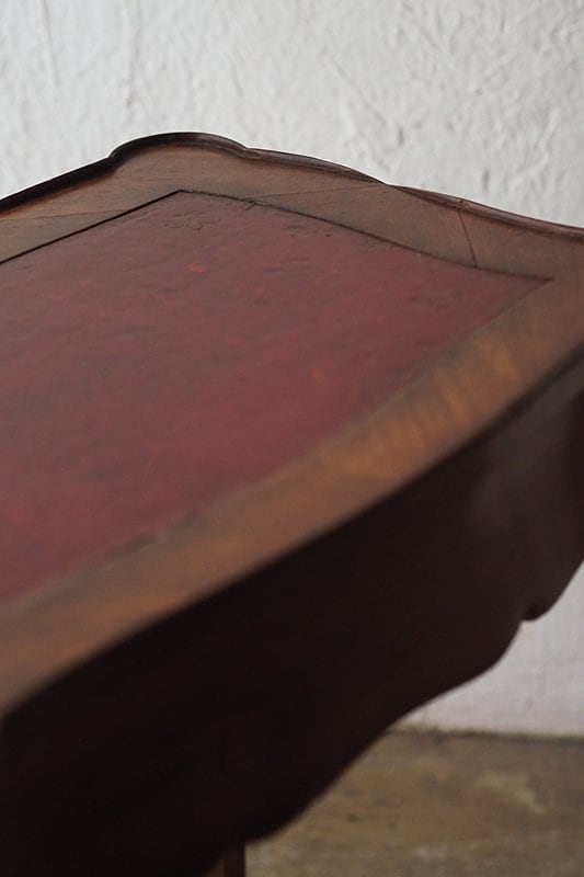 渋い赤色.革天板のサイドテーブル- leather top side table