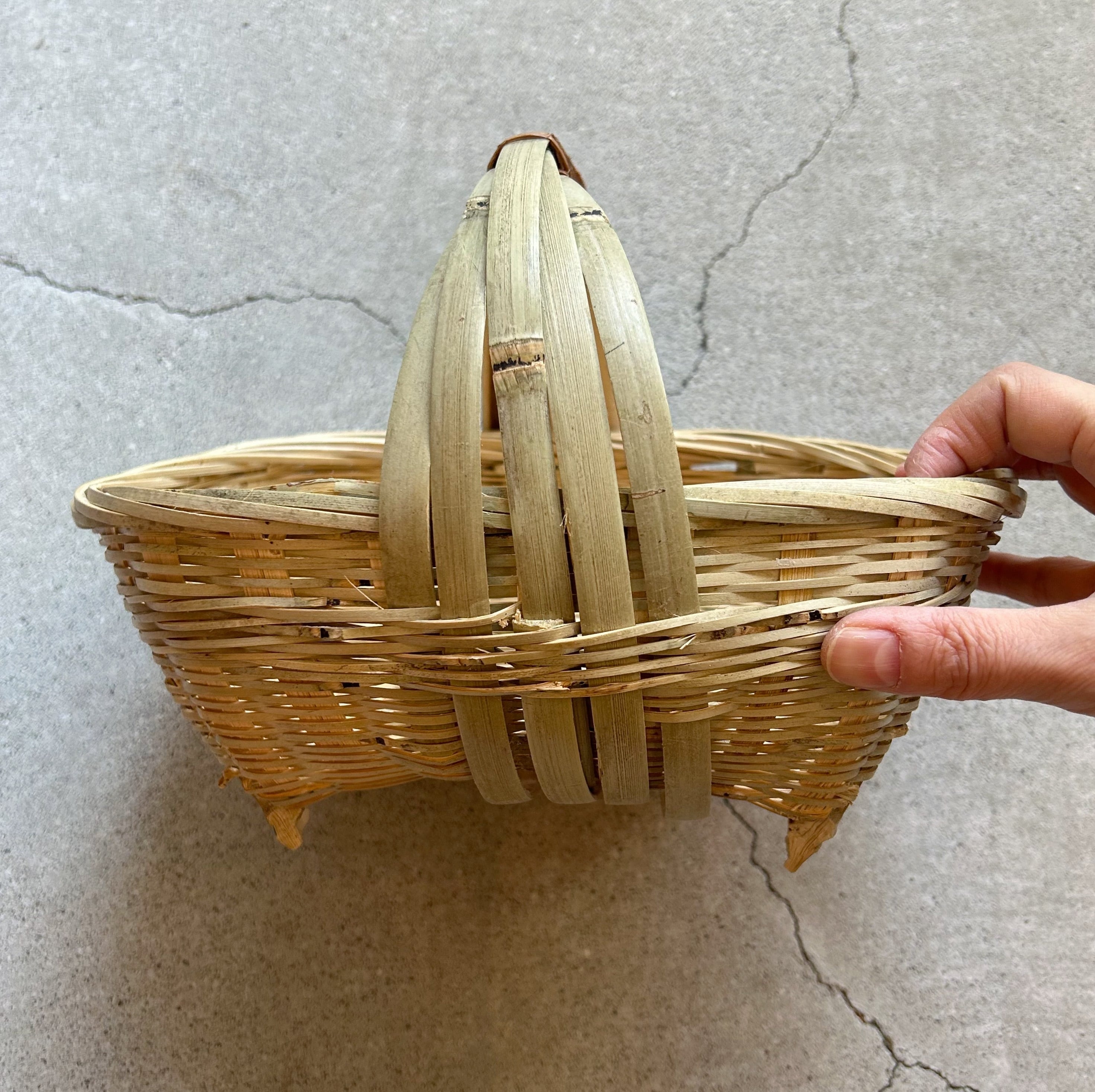 台湾製 持ち手付きのかご | tsuyukusa store