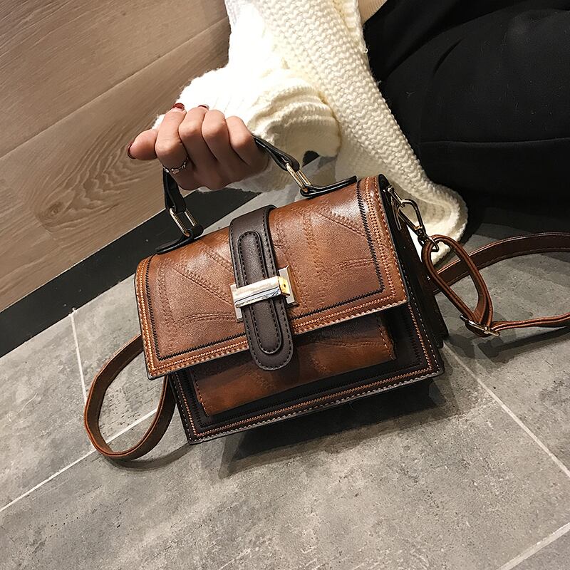 センスの西洋スタイルの小さなバッグ女性2020人気の新しい新しい流行のファッションレトロなポータブルメッセンジャーバッグネット赤い小さな正方形のバッグ Tiancai_Wing_Bag3206802