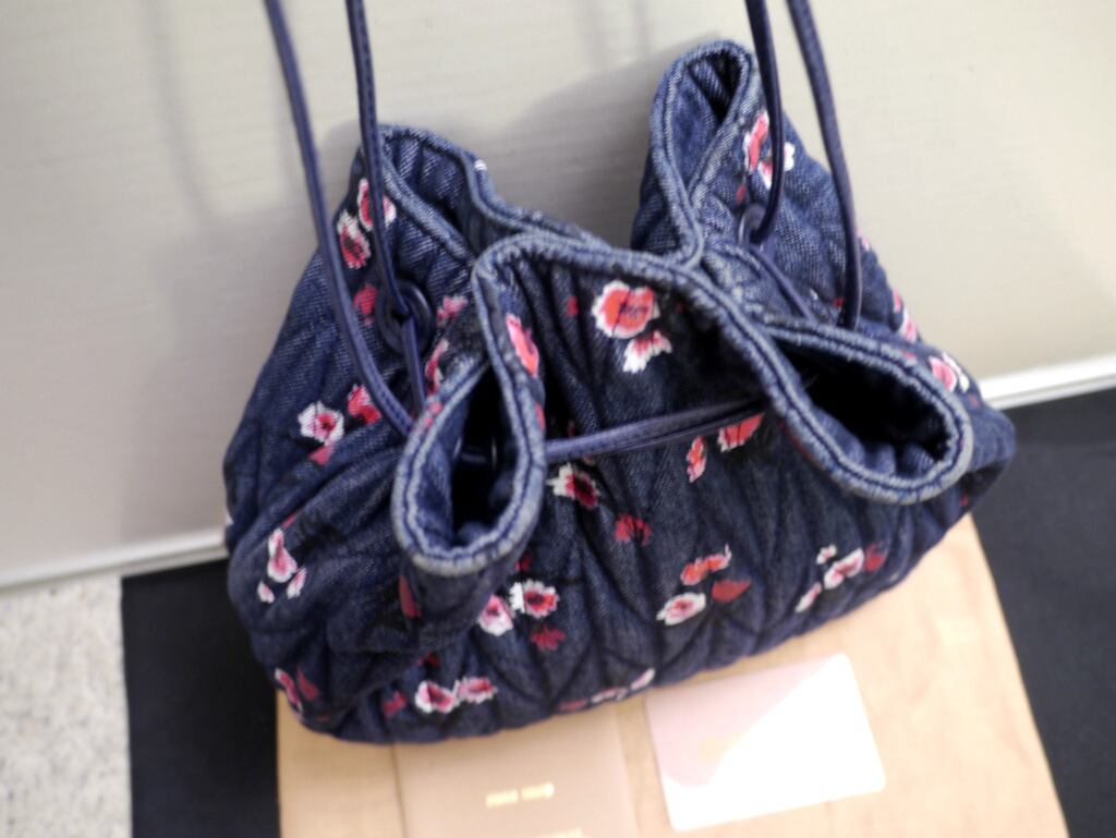2017美品◇miumiu ミュウミュウ 花柄 フラワープリント デニムx 2017美品◇miumiu ミュウミュウ 花柄 フラワープリント デニムx