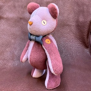 ピッグスウェード★端革を使ってアップサイクル「ベルズベア」うす藤色×パープル系　写真の1点販売です　