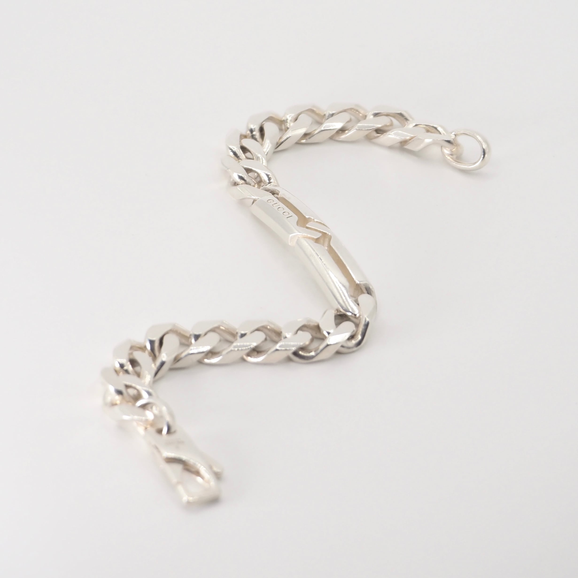 GUCCI インフィニティ ノット ブレスレット シルバー925 グッチ