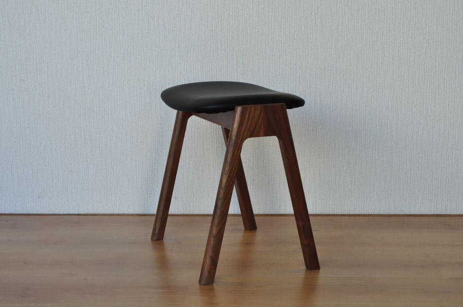 BERTA（ベルタ）スツール | サカミツ家具 ONLINESHOP