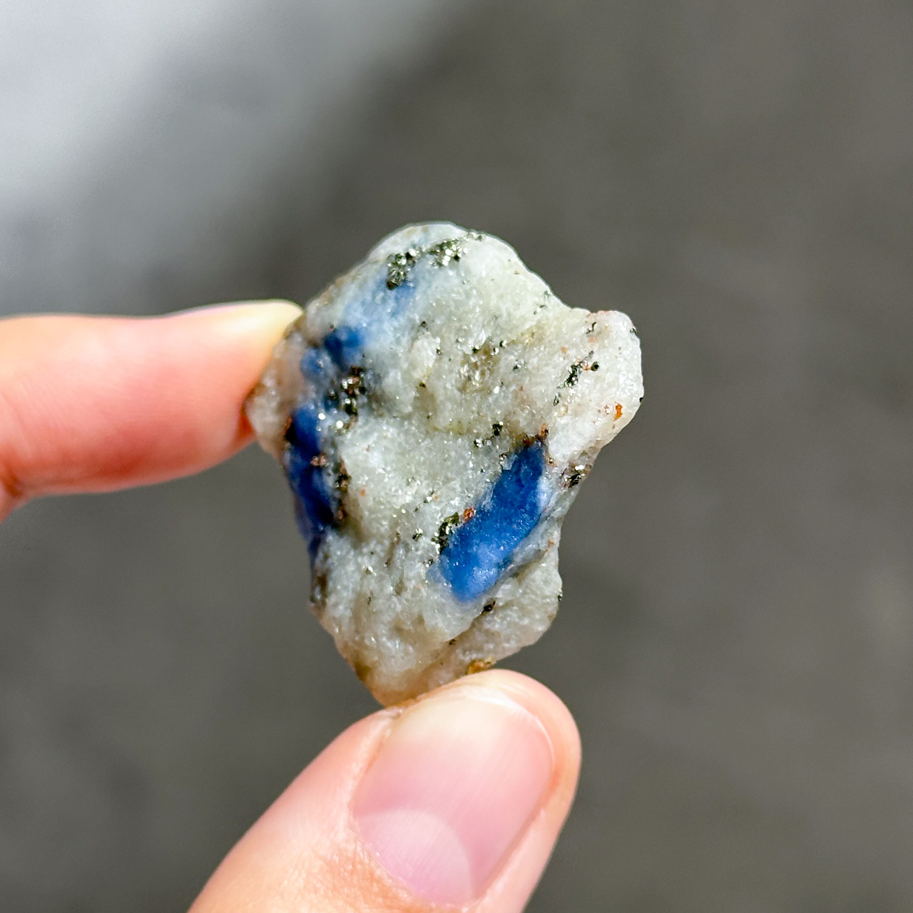 蛍光◎アフガナイト 原石71◇Afghanite◇ 天然石・鉱物