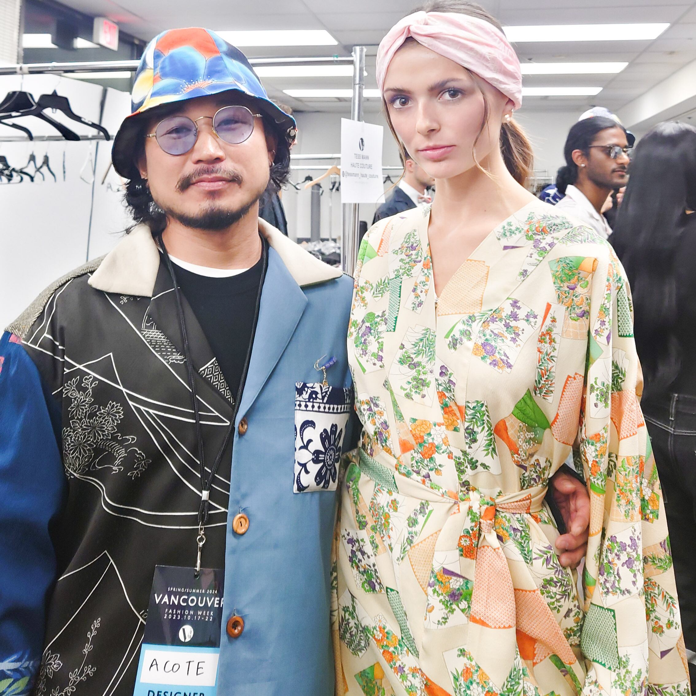 シュシュ Scrunchie VFW生地 アイボリー バンクーバー 着物リメイク kimono