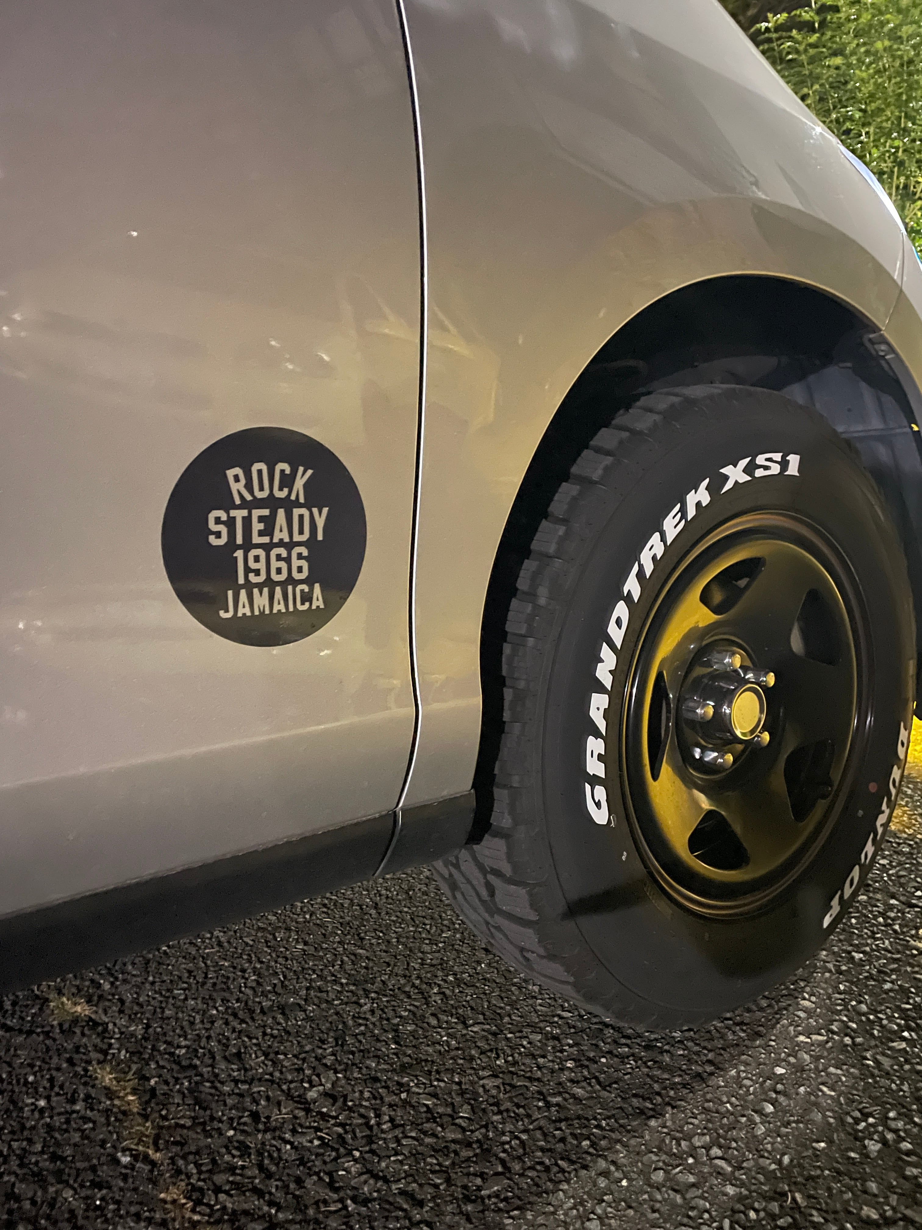 カッティングステッカー】改造中毒❗️カスタムジャンキー✨バイク 車