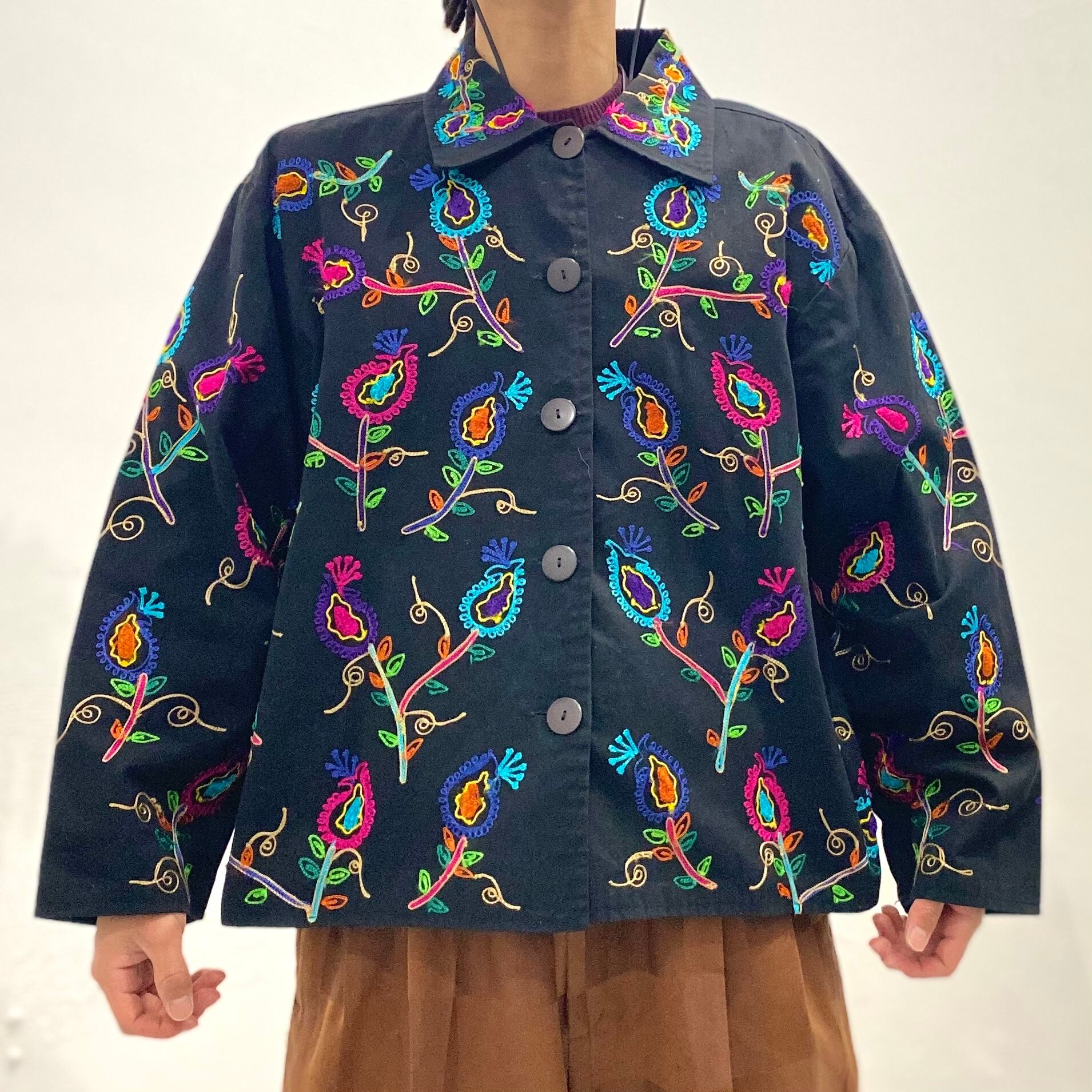 EMBROIDERY FLOWER SHIRT