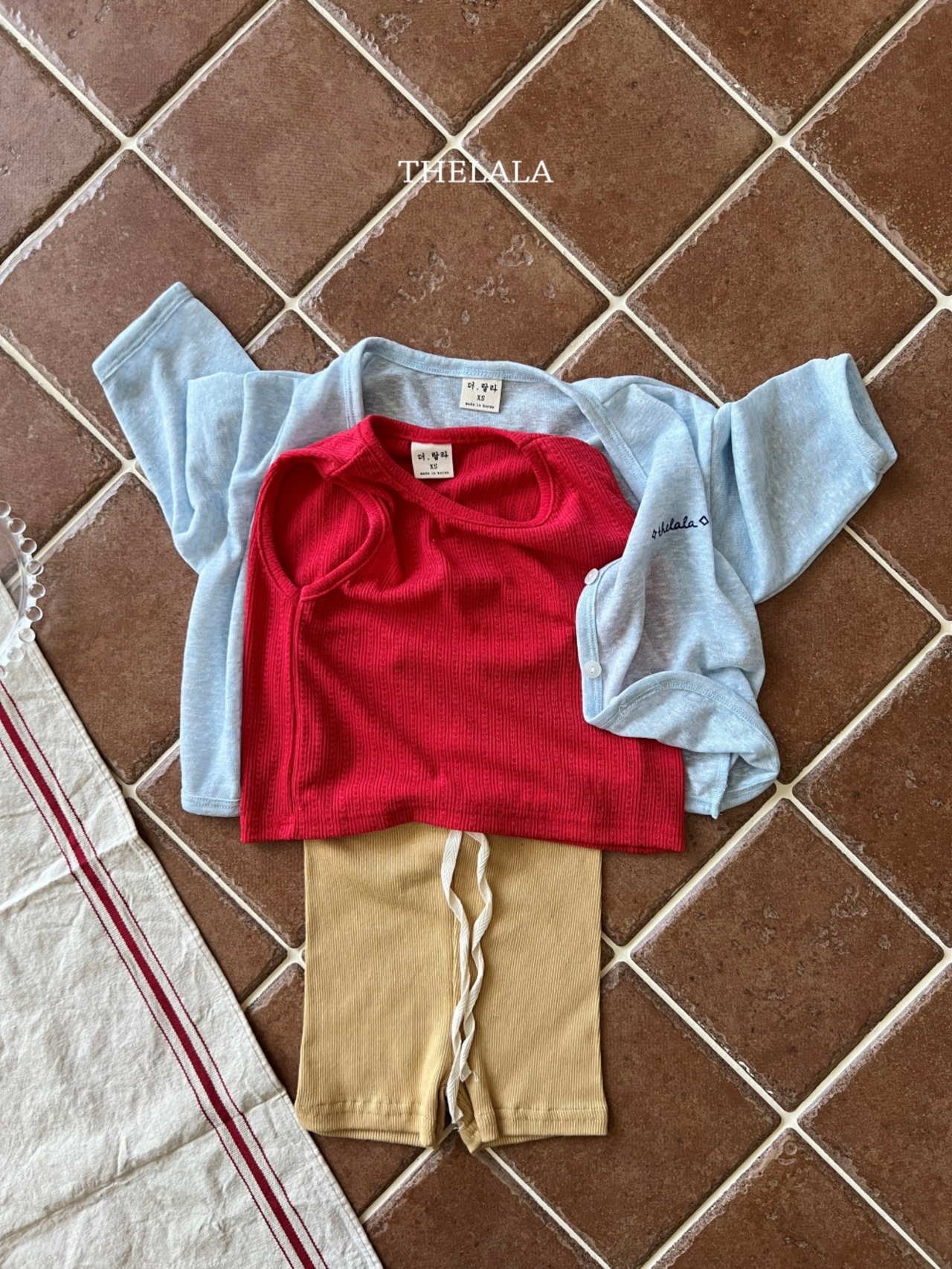 [THELALA] Mero Sleeveless / [더랄라] 메로나시