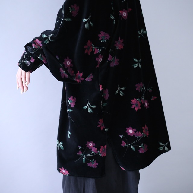 black base flower art pattern over silhouette velours shirt