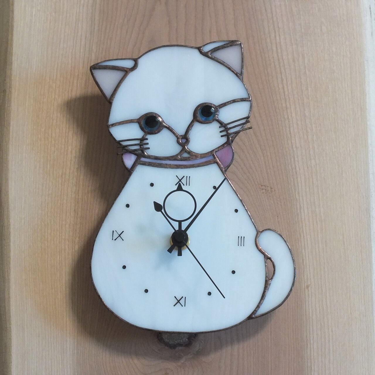 猫の時計・白猫 | W3-Stained Glass のインテリア雑貨・小物の通販 powered by BASE